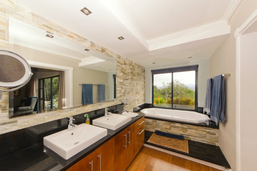 3 Bedroom Property for Sale in Pezula Golf Estate Western Cape